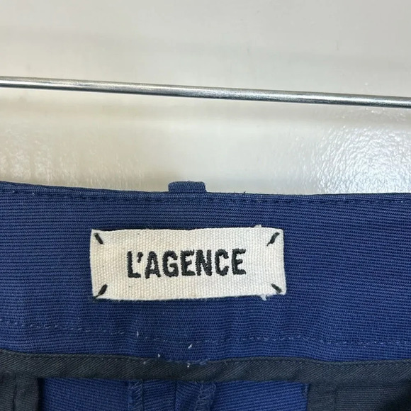 L’Agence - Chino Mid-Rise Shorts - Size 8, Navy Blue - Picture 13 of 16